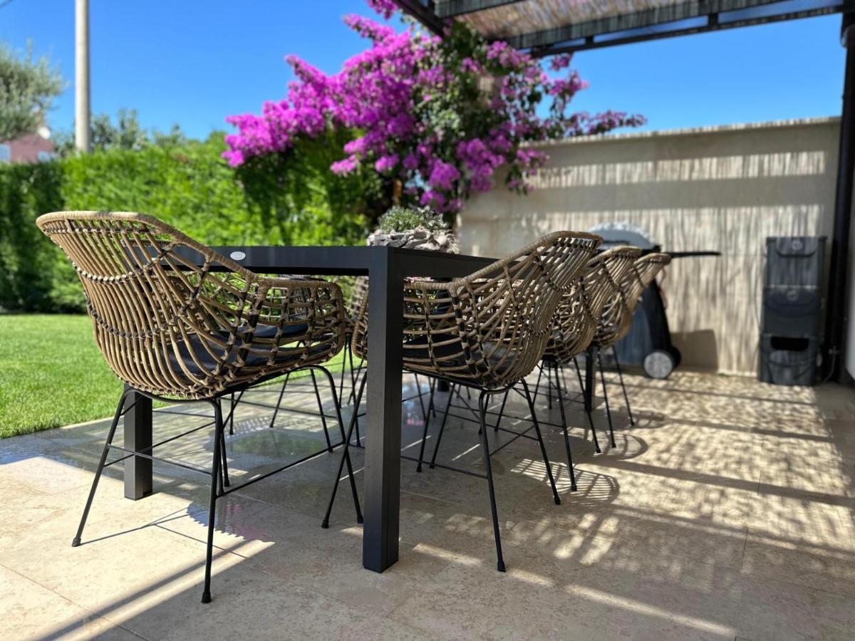 Villa Divina With Private Heated Pool Пула Екстер'єр фото