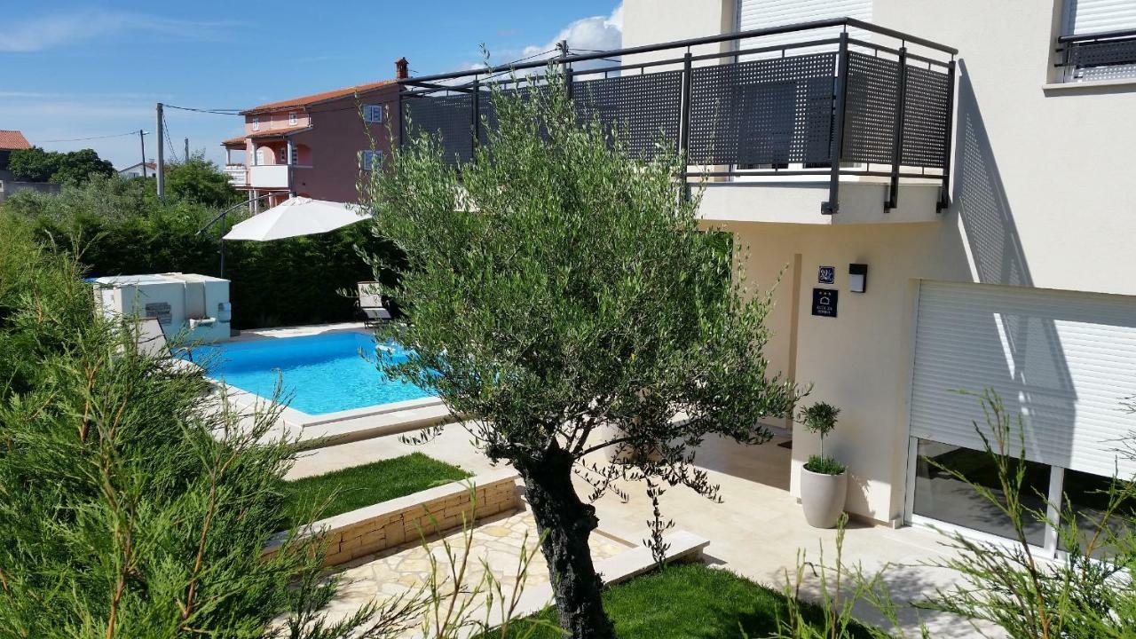 Villa Divina With Private Heated Pool Пула Екстер'єр фото