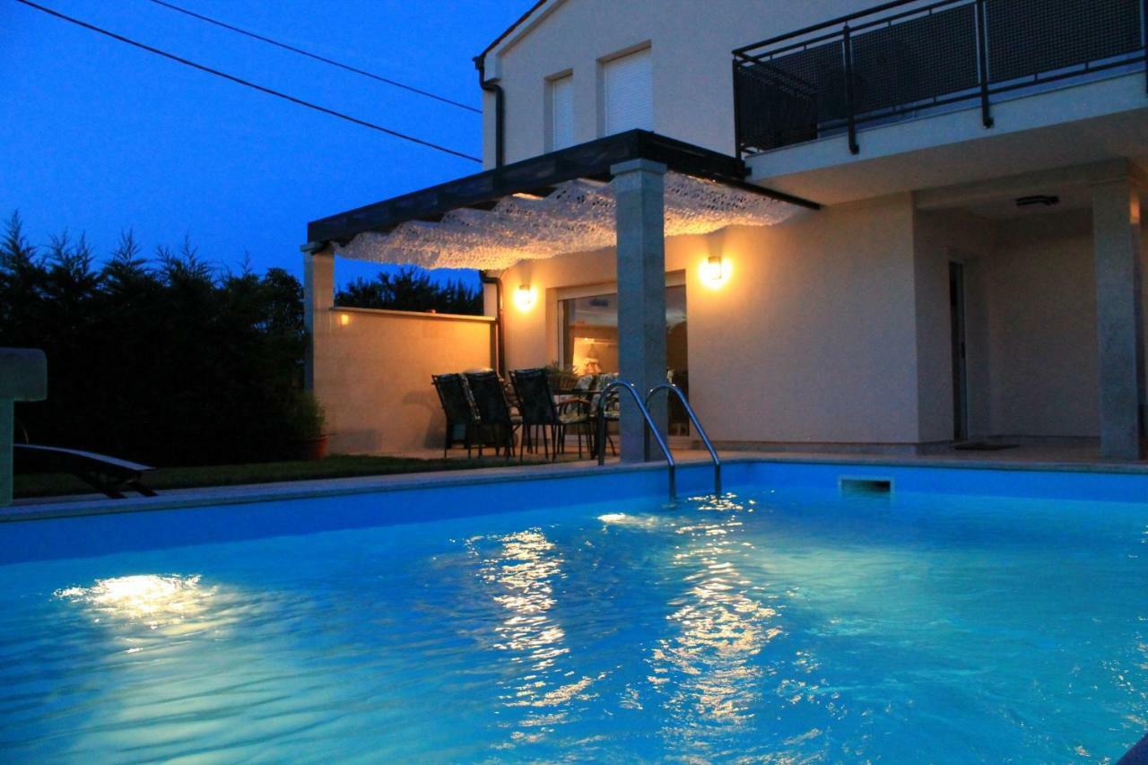 Villa Divina With Private Heated Pool Пула Екстер'єр фото